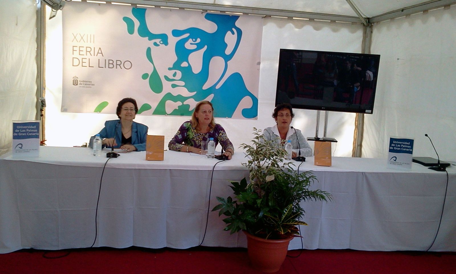 CANARIAS LEE se presenta en la Feria del Libro de Las Palmas de Gran Canaria